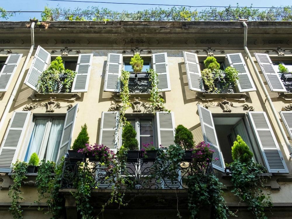 Milano Suites Экстерьер фото