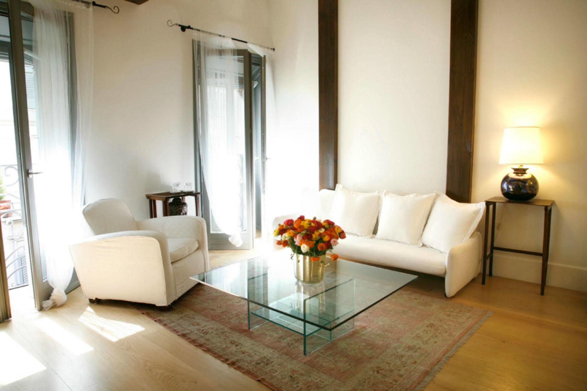 Milano Suites Экстерьер фото