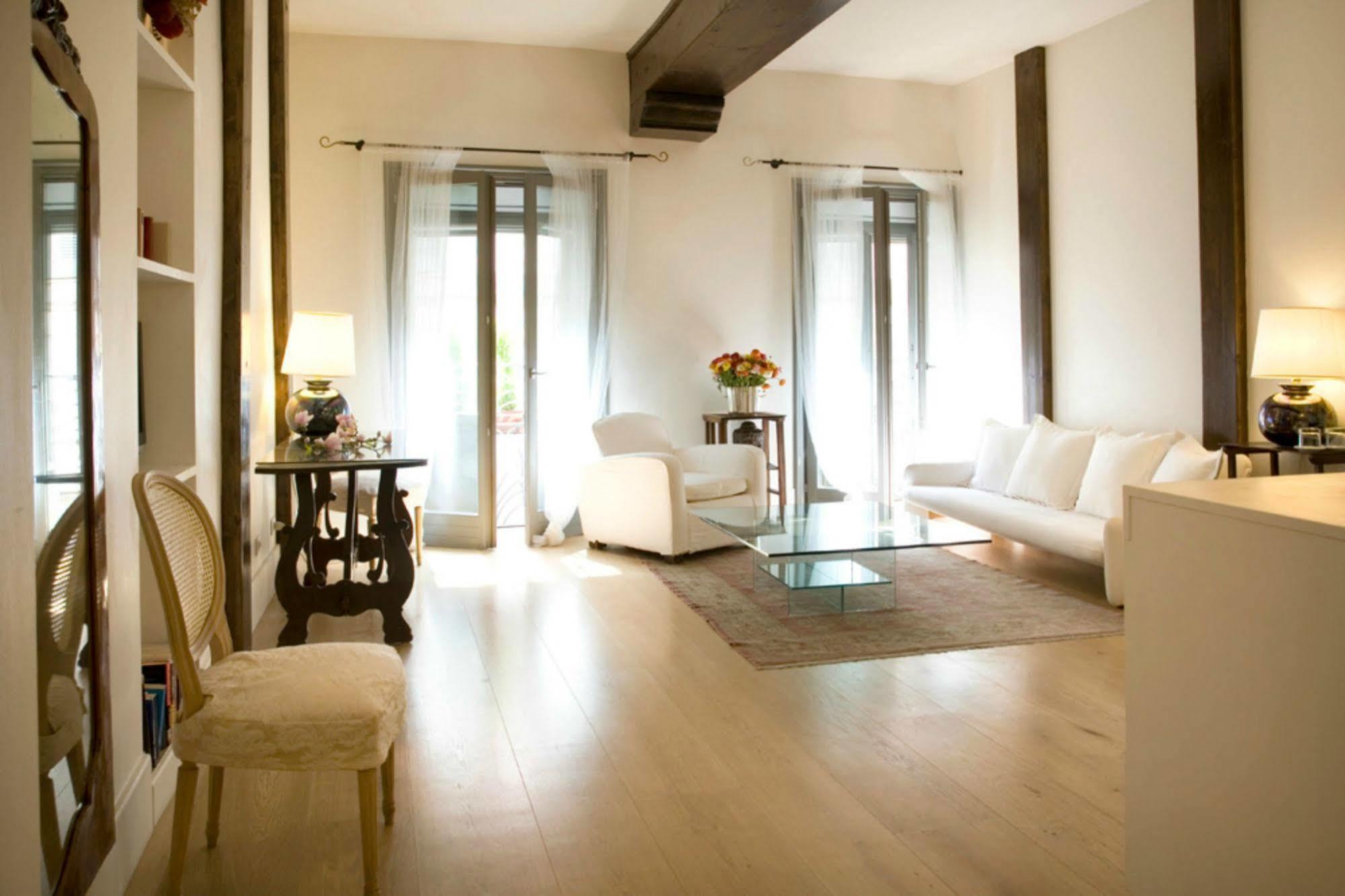 Milano Suites Экстерьер фото