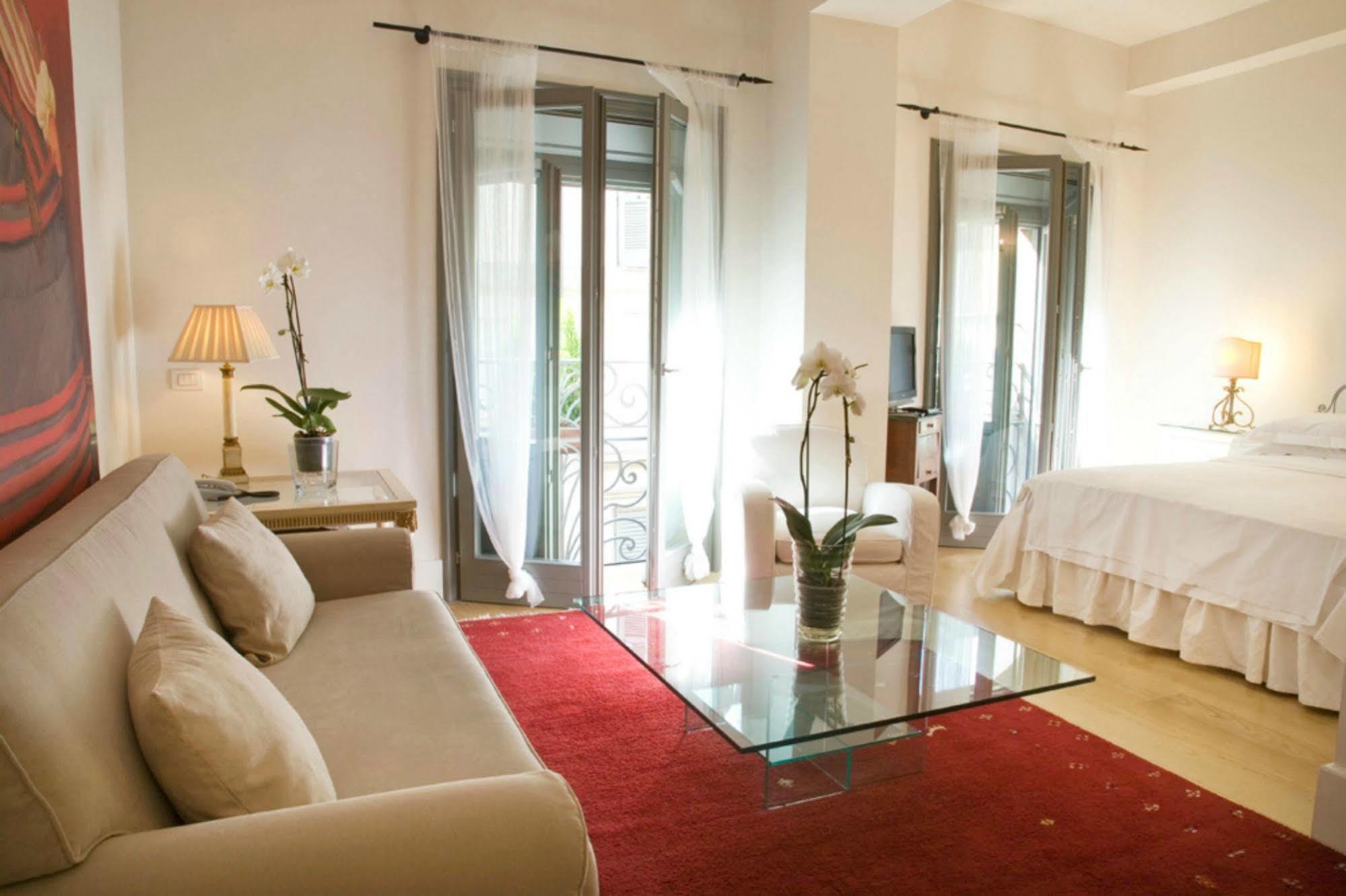 Milano Suites Экстерьер фото