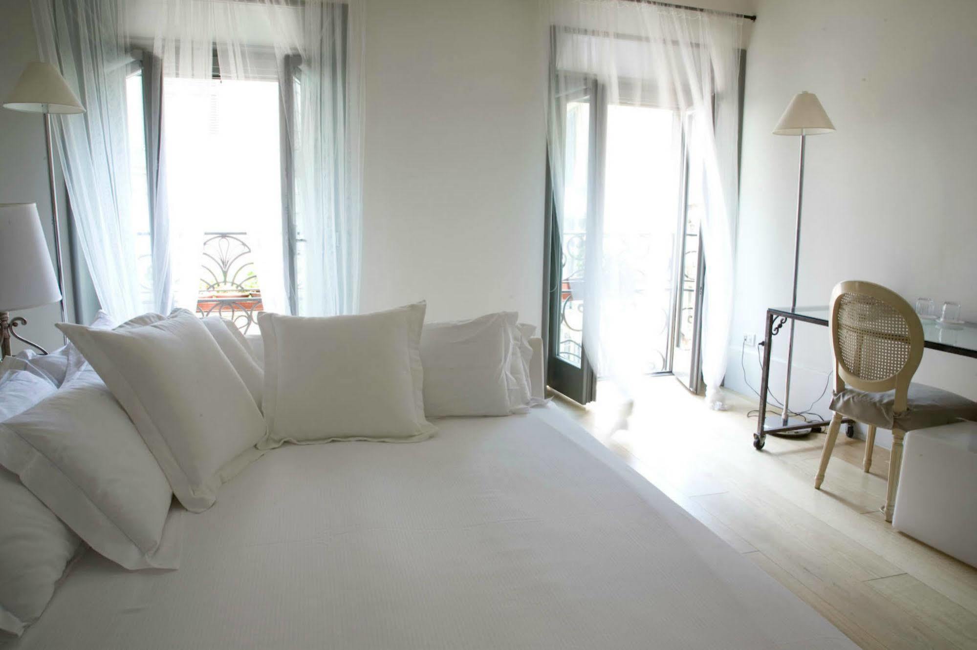 Milano Suites Экстерьер фото