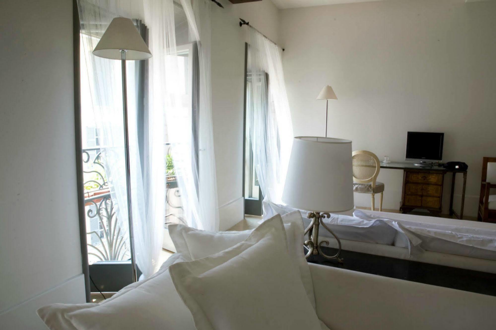 Milano Suites Экстерьер фото